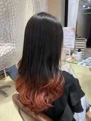 アプリコットオレンジ　裾カラー　ブリーチ