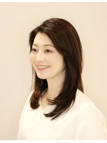 アンベリールフルー(EMBELLIR fleur)&nbsp;上品なシンプルレイヤー　３０代４０代５０代青山表参道