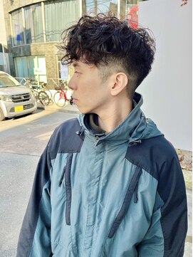 ロマリア(Lomalia) 【Lomalia表参道/原宿】ツーブロック/マッシュパーマ/黒髪