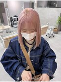 ピンクベージュ
