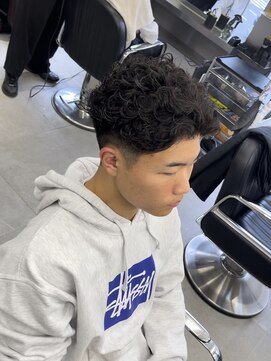 グルーマーズトウキョウ(GROOMER/S TOKYO) 【GROOMER/S 坂本】 ラルフカール フェード スペインカール