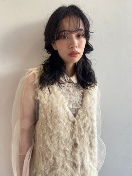 ケイリー(KAYLEE) 【ミディアムスタイル】