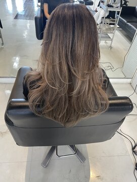 シャンプーボーイエイムス(SHAMPOO BOY aims) バレイヤージュ