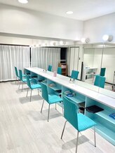 ホワイト 東京新宿店(White)