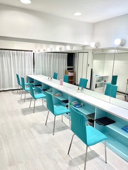 ホワイト 東京新宿店(White)の写真/【新宿/歌舞伎町】新宿駅、新宿三丁目駅から徒歩5分で通いやすい☆早朝のヘアセットや着付けもお任せできる