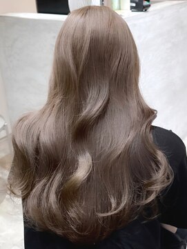 ニトバイアンキシム(nit by ahnkism) 外国人風ミルクティーベージュケアブリーチ堀江