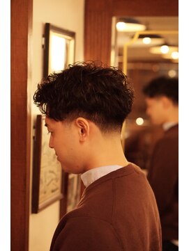 バーバーショップ ダリー(BARBERSHOP DALIE) スパイキーショート＋テーパーフェード