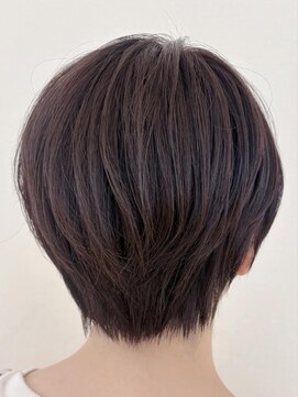 ヘアルシェーヌ ルミエール(hair le chene lumiere) バッサリショート