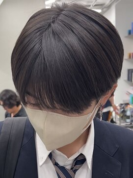 ノード(NODE) センターパートニュアンスパーマ波巻きスパイラルパーマフェザー