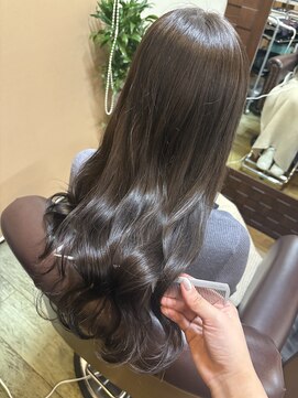 透明感グレージュ