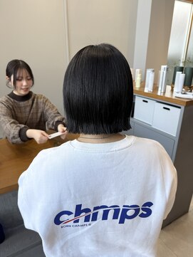 ロングから切りっぱなしボブに♪