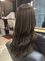 カットワークススリックバイフェローズ(CUT WORKS SLICK by fellows)&nbsp;赤みを抑えて透けるオリーブグレージュ