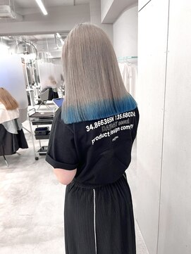 ジェム(GEM) グレーと裾カラー