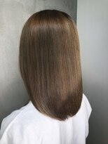 ルッソリベラ 池袋(Lusso libera)&nbsp;ツヤ髪ストレート　グレーベージュ　池袋◎30代40代50代