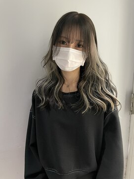 リト(riTo) 10代20代/インナーカラー/ロング