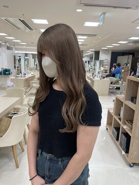 ケンジ 平塚ラスカ店(KENJE) ミルクティーベージュ