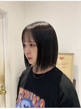 アンヘアー 元町三宮(UNHAIR) パツッとボブ