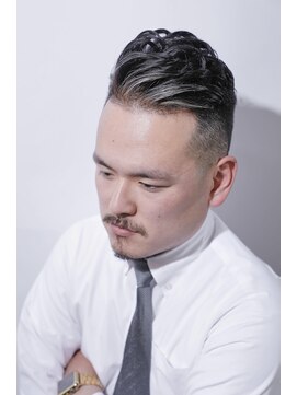 ラヴィ ニュー 両国店(LAVIE NEW) ビジネスフェード爽やかアップバンクショート