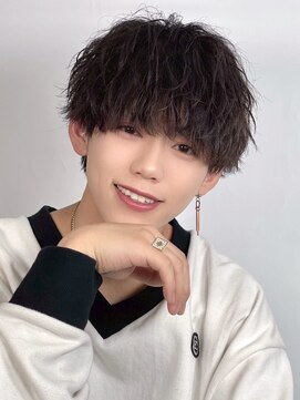 ナチュラル 渋谷(NATURAL) フェザーパーマ/スパイキーショート/サーフカール[メンズ/渋谷]