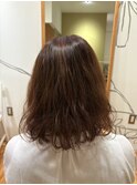 ピンクベージュ