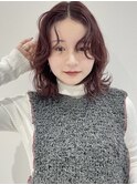 レイヤーカット顔周りミディアムダブルカラーバーガンディピンク