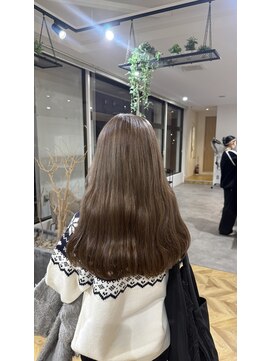 ヤテ(yate') ヘーゼルベージュ