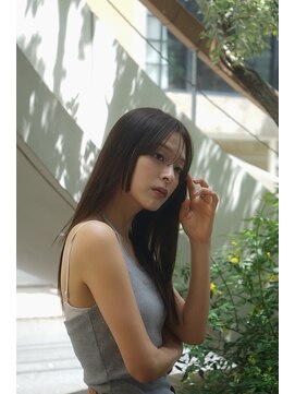 キユ(qiyu) 大人ストレート素髪越えツヤ髪ロング顔まわりカット[広島/八丁堀