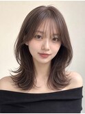ミディアムハッシュカットくびれミディアムレイヤーカット