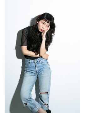 マウロア(MAULOA) 【MAULOA】ファッションと黒髪ロング