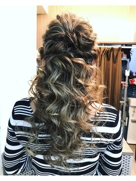 ソラ(sora) ギブソンタックでお出かけ GO