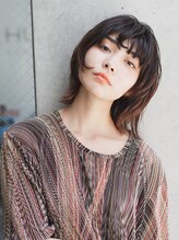 シュシュ(chouchou) マッシュウルフ/ボブウルフ/外ハネ/黒髪アッシュ/インナーカラー