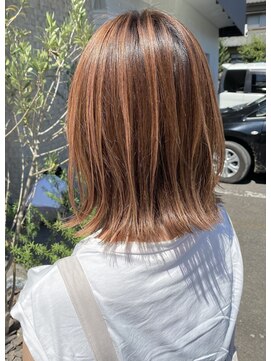 サニー サイド(Sunny Side) 切りっぱなし風の切りっぱなしすぎない外ハネロブ♪