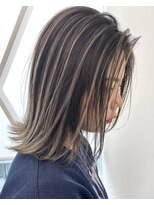 アライブ キチジョウジ(ALIVE Kichijoji)&nbsp;エアータッチバレイヤージュ白髪ぼかし／ケアブリーチハイライト