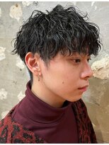 アカ(ACA)&nbsp;ツイストスパイラルパーマメンズパーマメンズマッシュ札幌大通