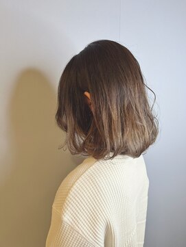 アニュー ヘア アンド ケア(a New hair&care) 外国人風アッシュグレージュ伸ばしかけ抜け感