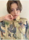 《宮本》無造作ショートボブパーマ大人可愛い小顔ベージュ耳掛け