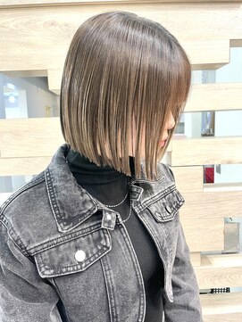 テテ(TETE) あごラインボブ