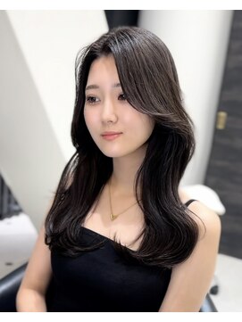 ワン バイ ジエクト(One by The Ect) 【レイヤーロング】イメチェン似合わせカット透明感グレージュ