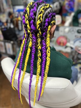 アドネス(ADNESS) ダンス衣装に併せたツートンコーンロウ