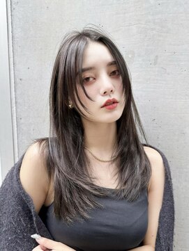 ニューヨークニューヨーク なんば道頓堀店(NYNY) 韓国 レイヤーカット 顔まわりカット ワンカール 小顔