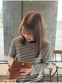 ブラウンベージュ