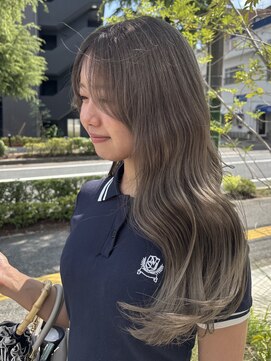 アンドルトワ(and Lutowa) シアーグレージュ