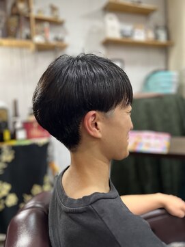 ヘアーズフェロー(Hair's Fellow) ツーブロックショートヘアー