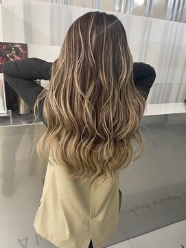 キング 心斎橋店(K!ng) 縮毛矯正髪質改善レイヤーカットトリートメント心斎橋美容室