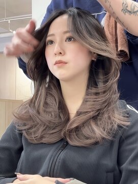 バベル アット フルリール 甲子園口(BABEL at fleurir) バタフライレイヤー/レイヤーカット/ハッシュカット