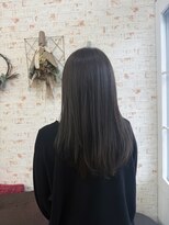 アカイトビラ ヘアケアサロン(AKAI TOBIRA Hair Care Salon)&nbsp;オリーブカラー