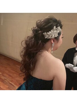 ジジ ヘアワークス(gigi hair works) 結婚式アレンジ☆ポニーテール