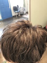 ヒッピーヘアー(Hippie Hair)&nbsp;ショート、ハイライトグレージュ