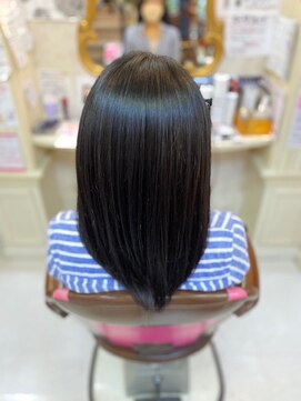 美容室 ティンカーベル ストレボトリートメント