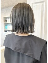 キャアリー(Caary)&nbsp;福山市Caary オリーブカーキグレージュ ナチュラルストレート